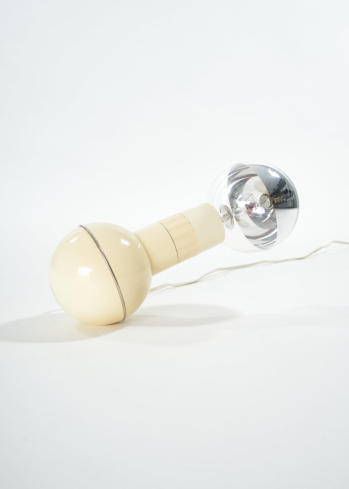 Lampe de table DUMBELL par Enzo Mari