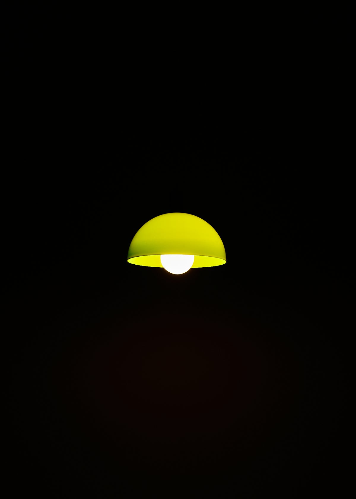 Lampe suspendue DÔME en acrylique