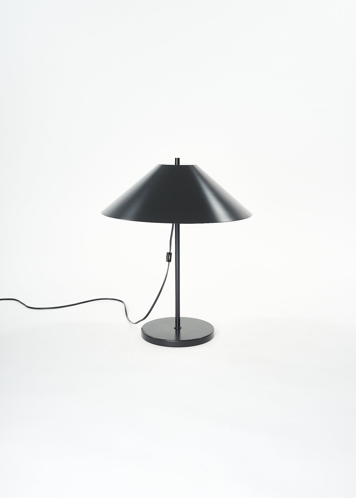 Lampe de table PYRAMID par IKEA