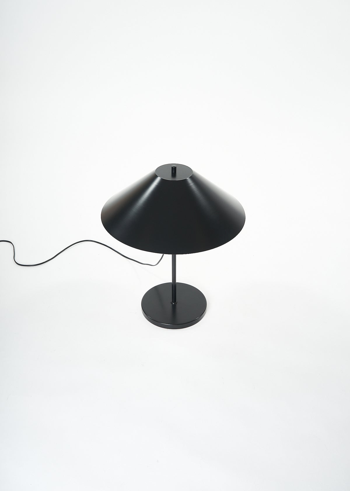 Lampe de table PYRAMID par IKEA