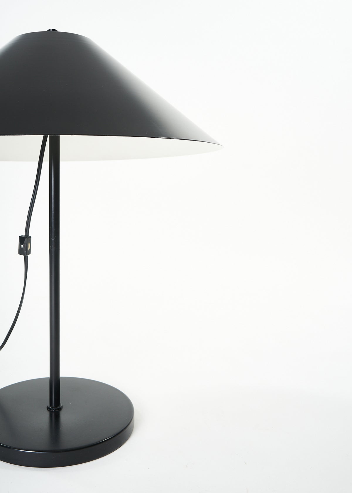 Lampe de table PYRAMID par IKEA