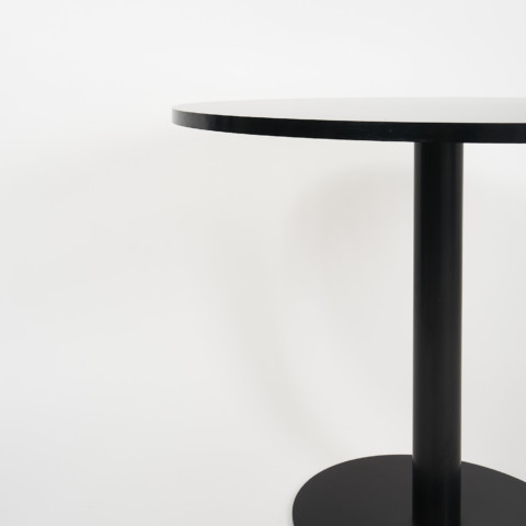 INTRO dining table by Mitab