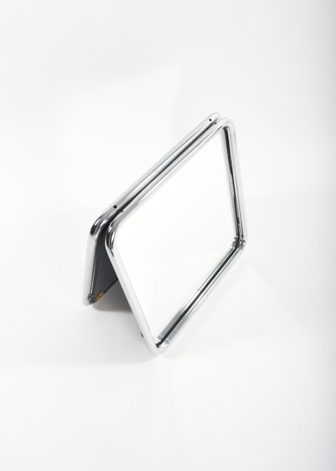 Square hoop mirror