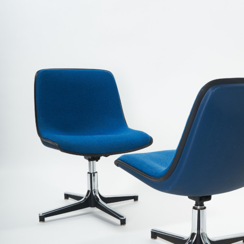 Office chair in the style of Charles Pollock for Steelcase