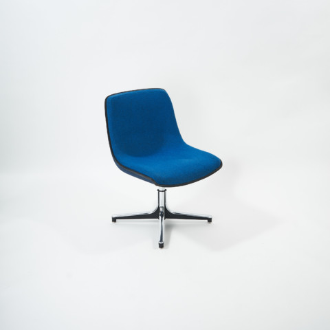 Office chair in the style of Charles Pollock for Steelcase