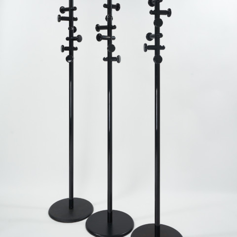 DOT coat stand