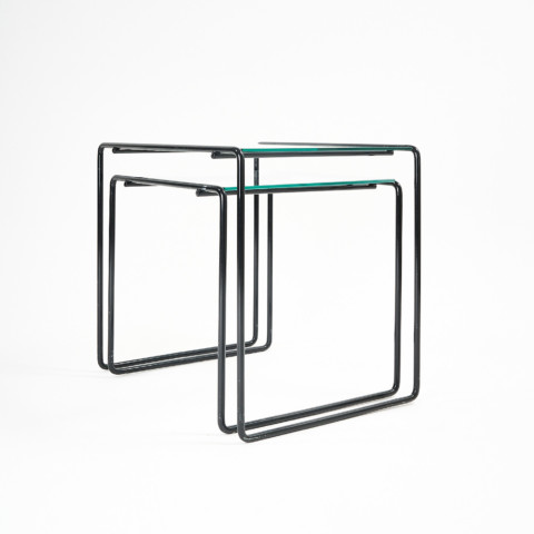 Black MINIMAL nesting tables