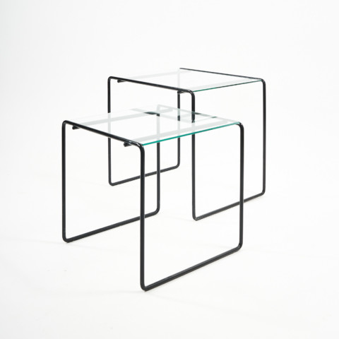 Black MINIMAL nesting tables