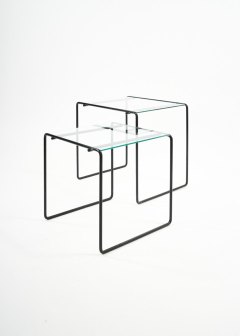 Black MINIMAL nesting tables