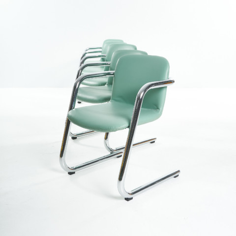 100/200 MINT chair by Philip Salmon & Hugh Hamilton for Kinetics