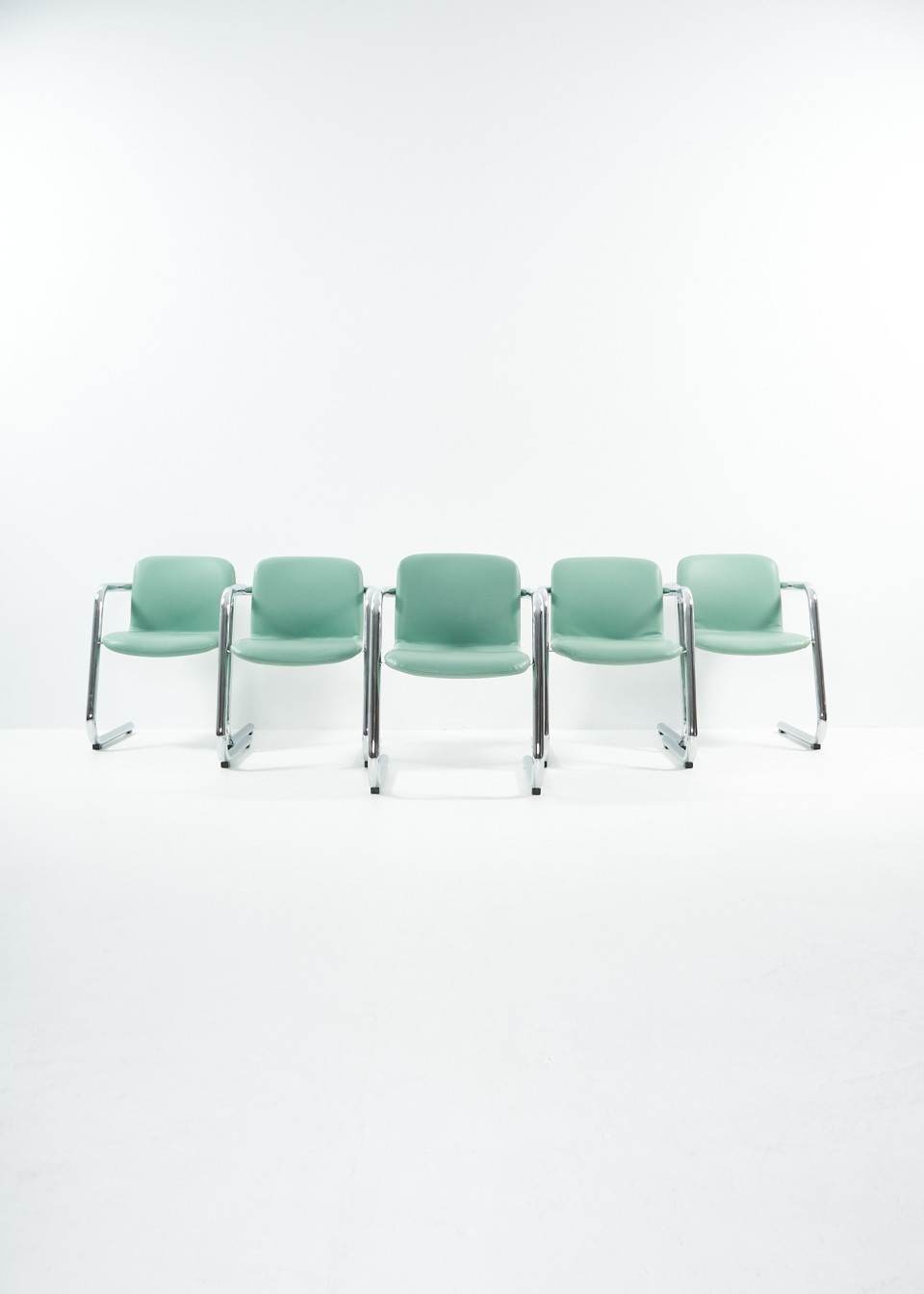 100/200 MINT chair by Philip Salmon & Hugh Hamilton for Kinetics